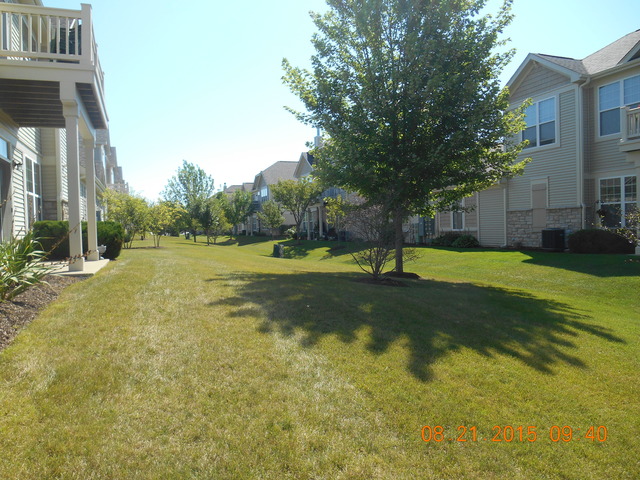 1895 Chase Ln, Aurora, IL 60502 photo 4