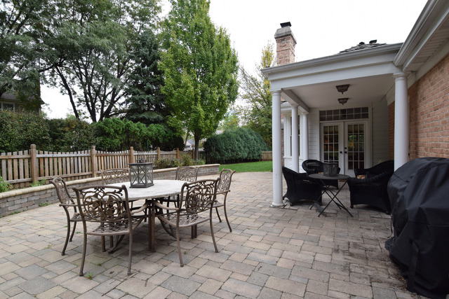 1221 Hidden Ct, Wheaton, IL 60189 photo 23