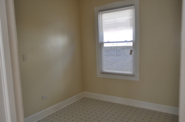 6615 S Artesian Ave, Chicago, IL 60629 photo 7