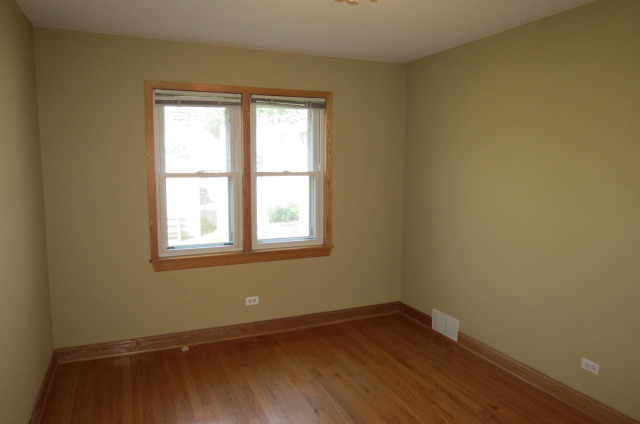5244 S Kilpatrick Ave, Chicago, IL 60632 photo 16