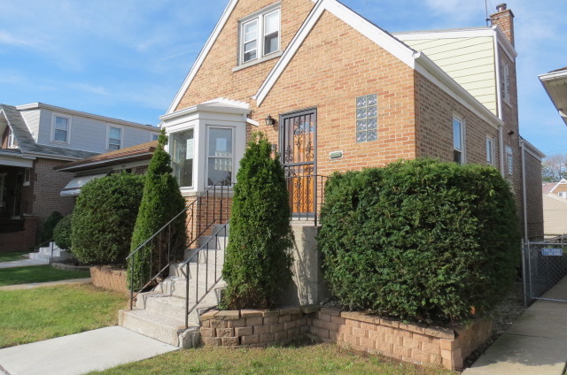 5244 S Kilpatrick Ave, Chicago, IL 60632 photo 2
