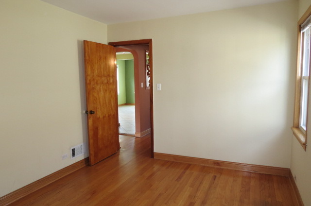 5244 S Kilpatrick Ave, Chicago, IL 60632 photo 14