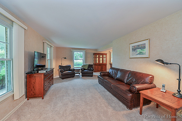 2006 Sheffield Ln, Wheaton, IL 60189 photo 3