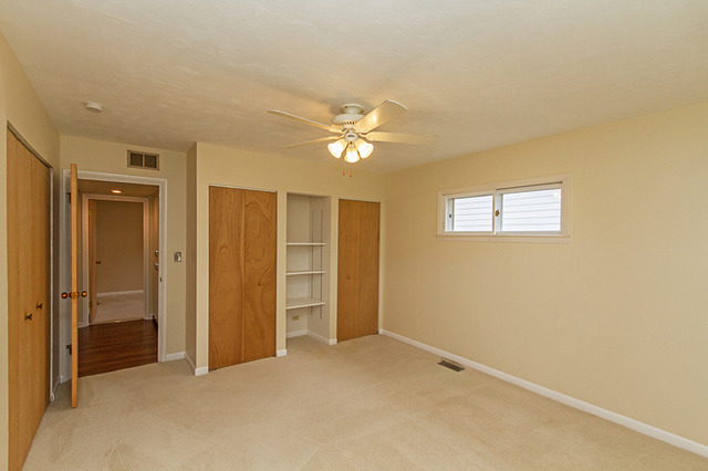 675 Illinois Blvd, Hoffman Estates, IL 60169 photo 14