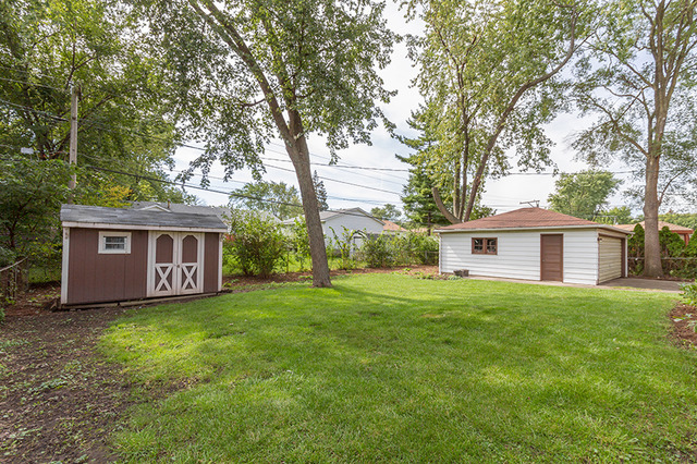 675 Illinois Blvd, Hoffman Estates, IL 60169 photo 22