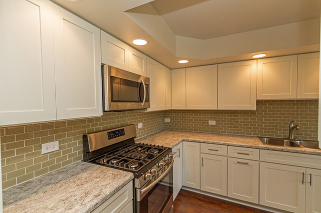 675 Illinois Blvd, Hoffman Estates, IL 60169 photo 5