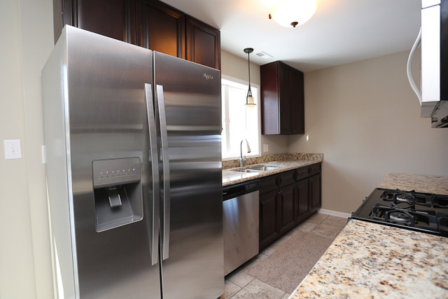 512 N Rush St, Itasca, IL 60143 photo 2