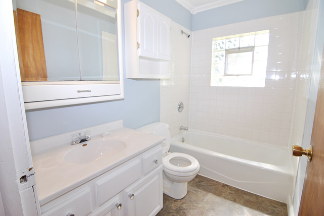 149 Lake Shore Dr, Carpentersville, IL 60110 photo 12