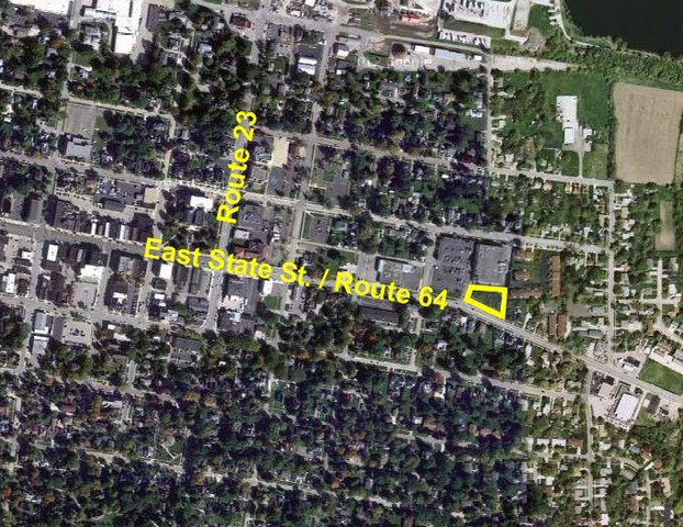 439 E State St, Sycamore, IL 60178 photo 3