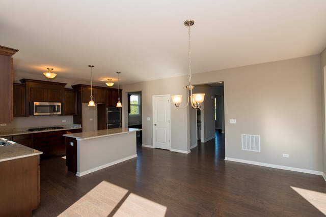4353 Rudyard Kipling Rd, Elgin, IL 60124 photo 8