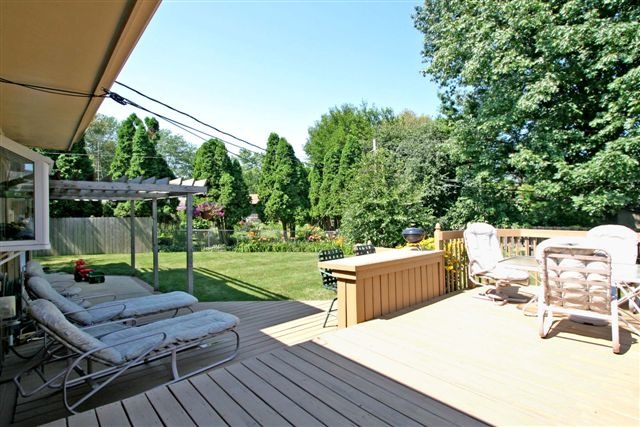 708 Diane Ave, Elgin, IL 60123 photo 12