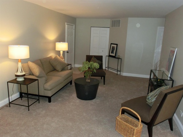 1408 Tulip Ct #a1, Wheeling, IL 60090 photo 5
