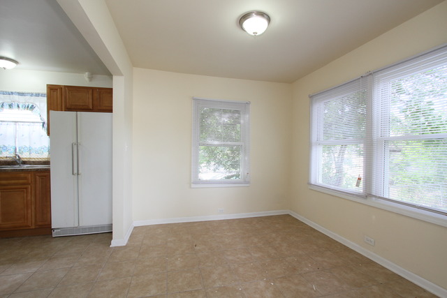 3712 W 85th Pl, Chicago, IL 60652 photo 8