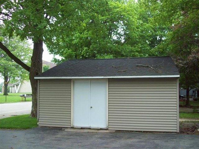 610 N Jackson St, Morrison, IL 61270 photo 1