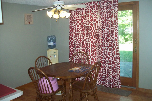 610 N Jackson St, Morrison, IL 61270 photo 2