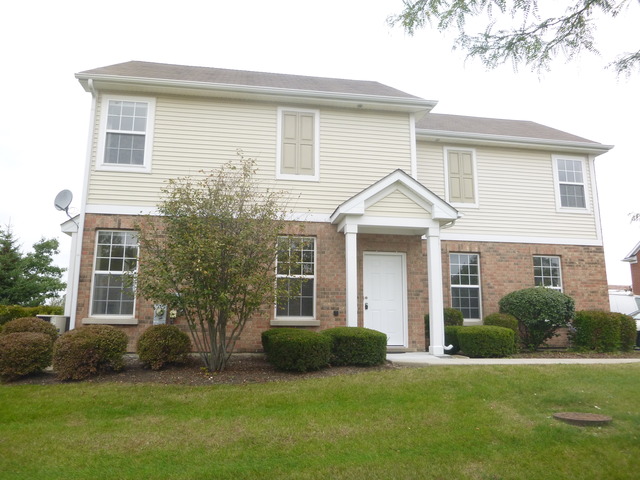 2610 Pondview Dr, Algonquin, IL 60102 photo 1