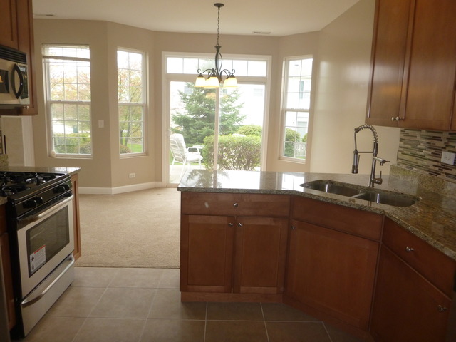 2610 Pondview Dr, Algonquin, IL 60102 photo 9