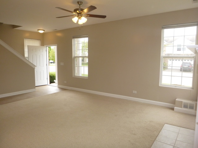 2610 Pondview Dr, Algonquin, IL 60102 photo 4