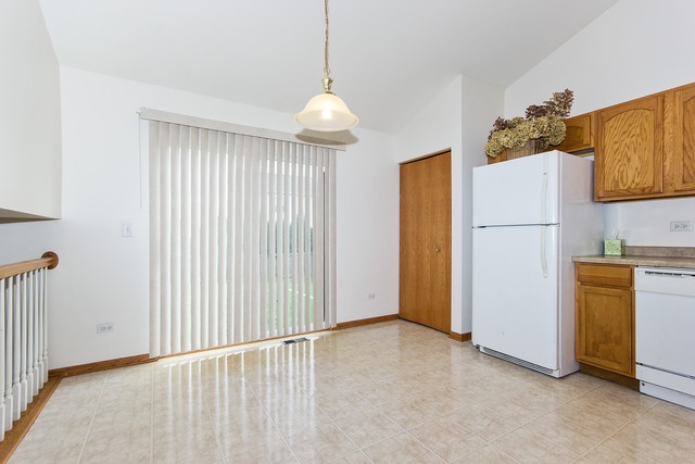 7506 Fordham Ln, Plainfield, IL 60586 photo 4