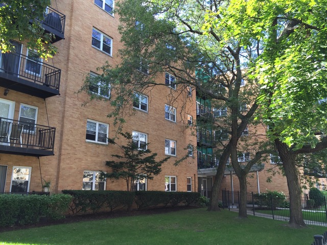 2501 W Bryn Mawr Ave #104, Chicago, IL 60659 photo 1