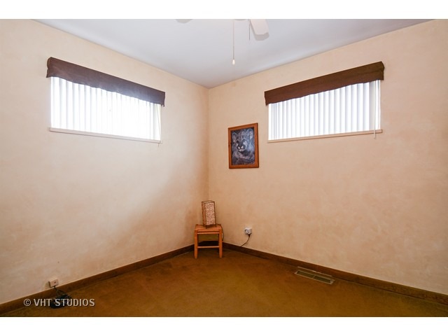 3036 Bernice Rd, Lansing, IL 60438 photo 8