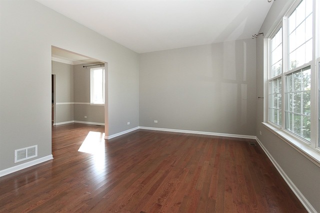 1781 Lanyon Dr, Bartlett, IL 60103 photo 3
