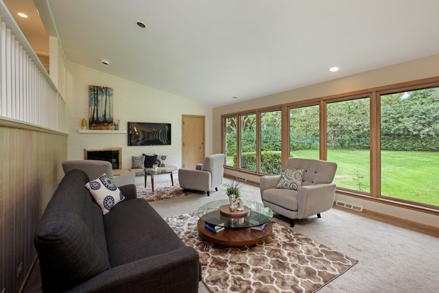 965 Forest Way Dr, Glencoe, IL 60022 photo 2