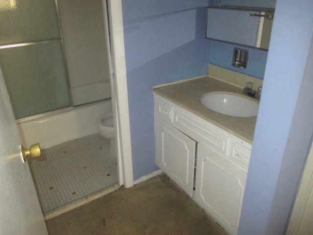 2772 E 75th St #4FN, Chicago, IL 60649 photo 9