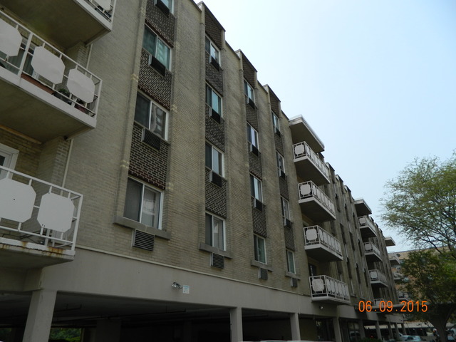 2772 E 75th St #4FN, Chicago, IL 60649 photo 1