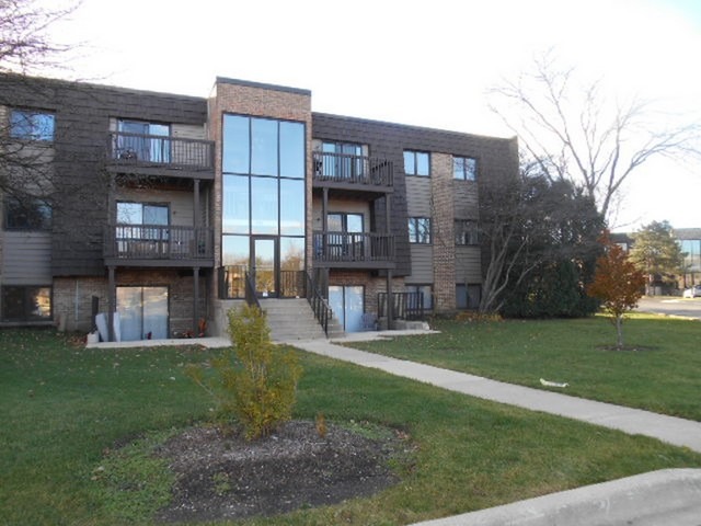 1444 Stonebridge Cir #H2, Wheaton, IL 60189 photo 1