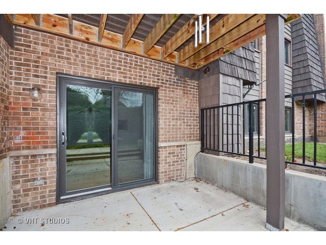 1444 Stonebridge Cir #H2, Wheaton, IL 60189 photo 9