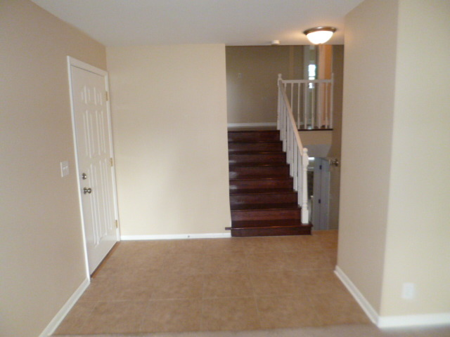 2023 Robert St, Aurora, IL 60506 photo 9
