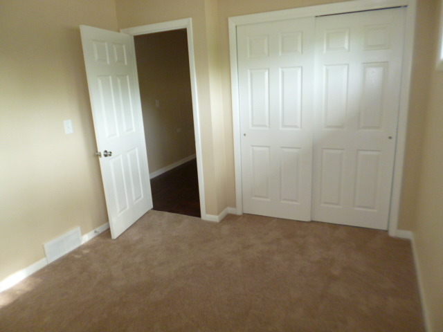 2023 Robert St, Aurora, IL 60506 photo 15