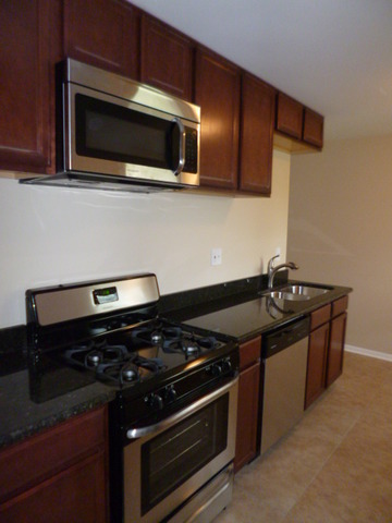 2023 Robert St, Aurora, IL 60506 photo 5