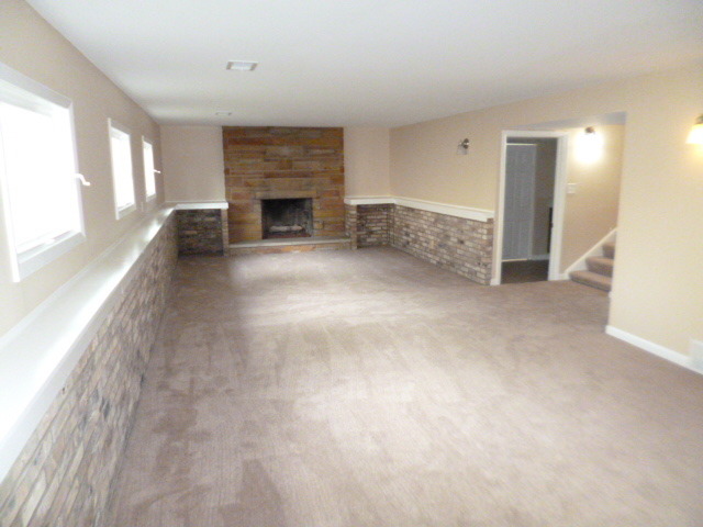 2023 Robert St, Aurora, IL 60506 photo 17