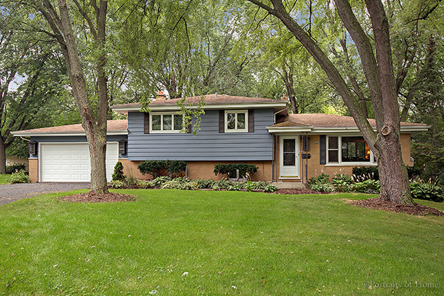 612 Ranch Rd, Wheaton, IL 60187 photo 1