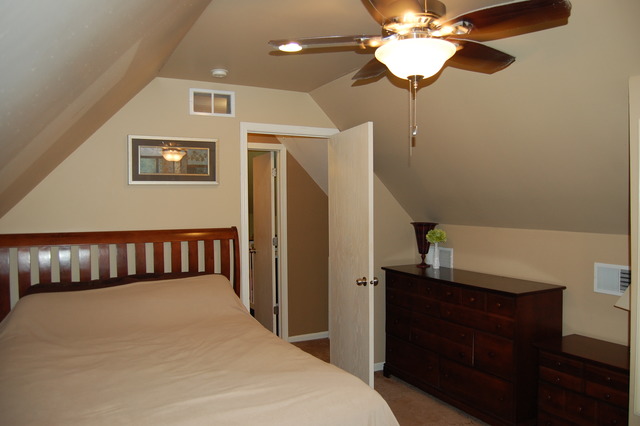 3 E Lions St, Newark, IL 60541 photo 8