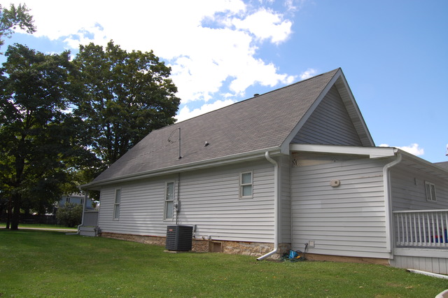 3 E Lions St, Newark, IL 60541 photo 6