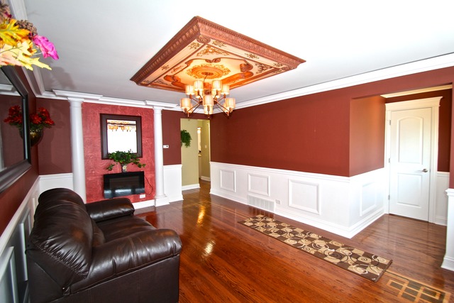 7732 S Troy St, Chicago, IL 60652 photo 4