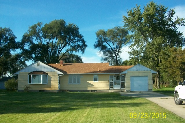 1491 W 2000 S Rd, Kankakee, IL 60901 photo 1