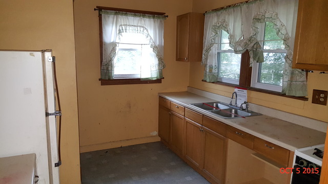 339 Elm St, Elgin, IL 60123 photo 4