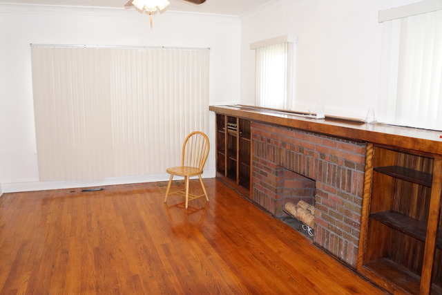1322 Adams St, North Chicago, IL 60064 photo 4
