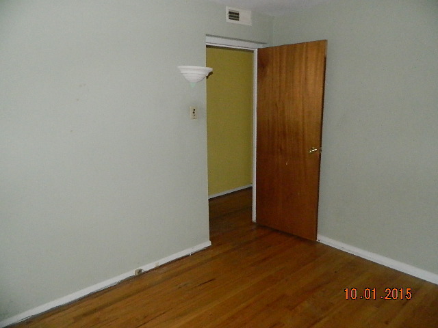 39 Mccarthy Rd, Park Forest, IL 60466 photo 7