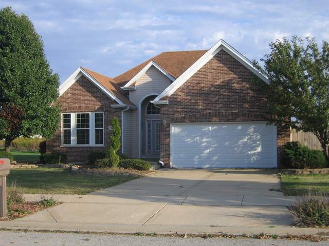 1908 Tallgrass Turn, Kankakee, IL 60901 photo 2