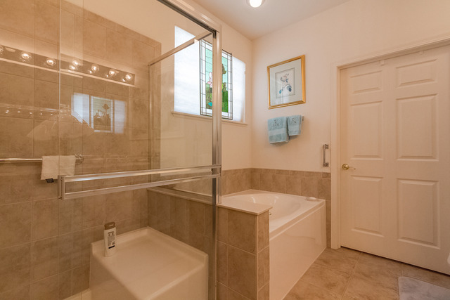 5924 Leeds Rd, Hoffman Estates, IL 60192 photo 16