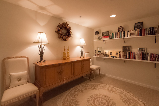 5924 Leeds Rd, Hoffman Estates, IL 60192 photo 23