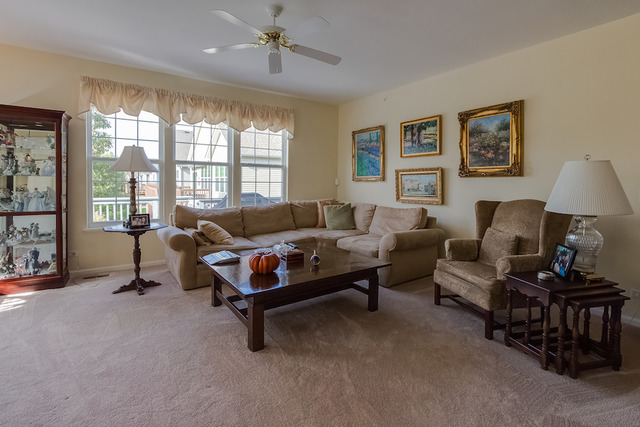 5924 Leeds Rd, Hoffman Estates, IL 60192 photo 11