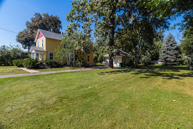220 E Pierce St, Elburn, IL 60119 photo 4