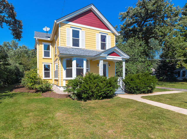 220 E Pierce St, Elburn, IL 60119 photo 1