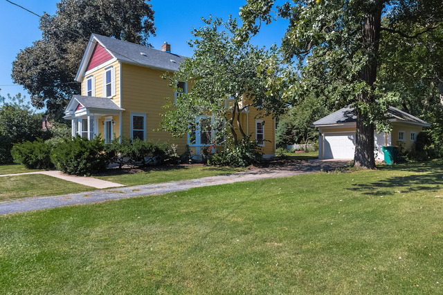 220 E Pierce St, Elburn, IL 60119 photo 2